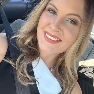 Meet your Posher, Maegan